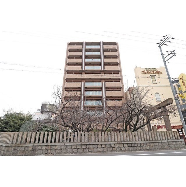 建物外観　外観は落ち着いています