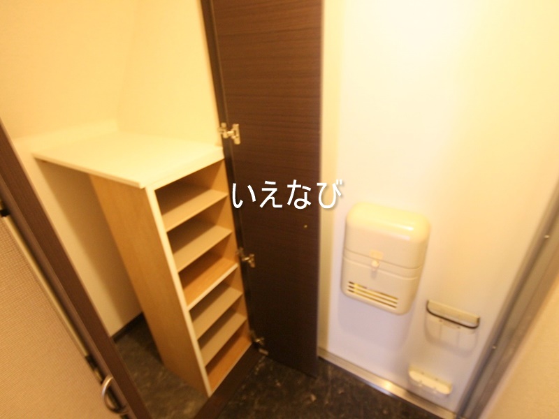 ＪＲ山陽本線 中庄駅 徒歩5分 2階建 築13年の玄関写真