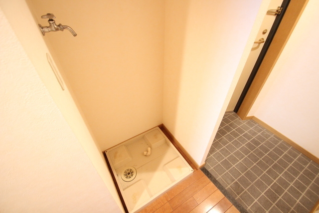 その他　写真は違う号室です。