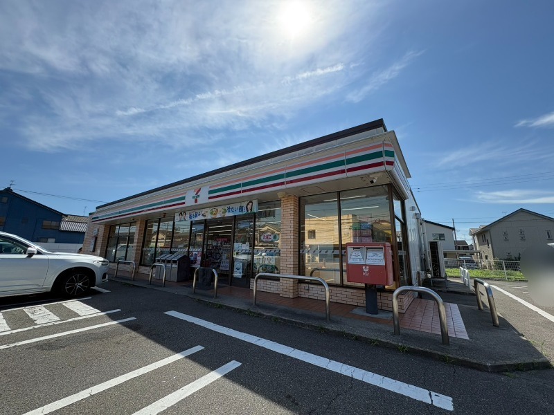 コンビニ　セブンイレブン新潟内野町店（コンビニ）まで1152m