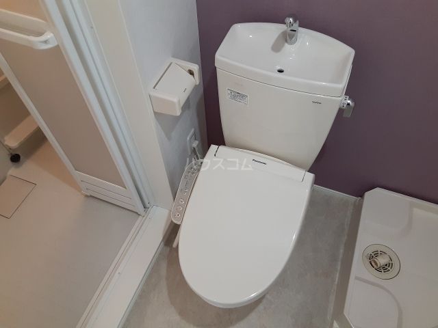 ハーモニーテラス南篠崎町のトイレ写真