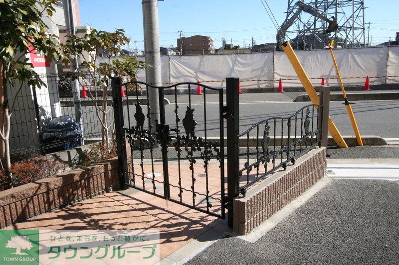 エントランス　庭