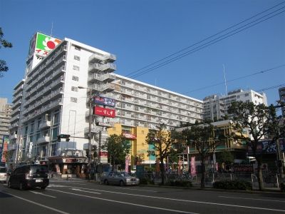 ショッピングセンター　イズミヤ今福ファミリータウン（ショッピングセンター）まで1440m