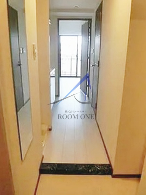 玄関　玄関です。