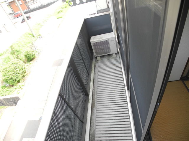 バルコニー　※室内画像は別号室のもの
