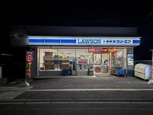 コンビニ　ローソン・スリーエフ大宮桜木町店（コンビニ）まで493m