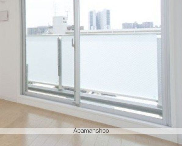ウィスティリア高津の居間写真