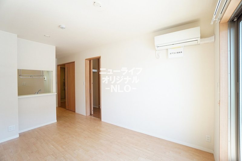 居室・リビング　お料理をしながら会話も弾む対面式キッチンを採用☆
