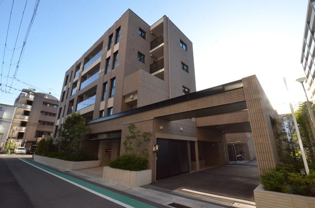 建物外観　オートロック付きで安心です♪