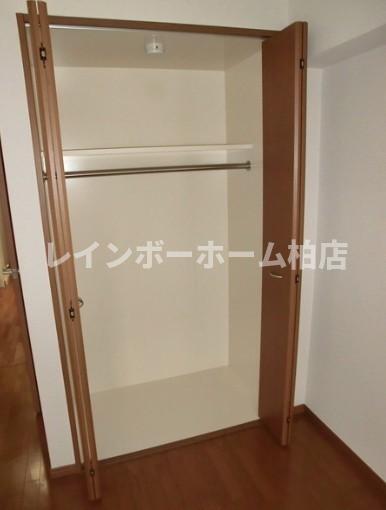 収納　別部屋。参考写真。