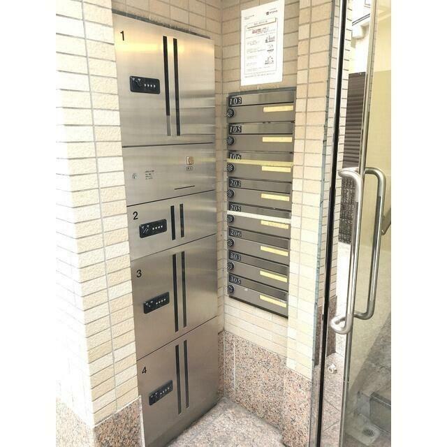 ロビー　宅配BOX・メールBOX