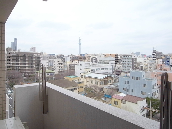 バルコニー