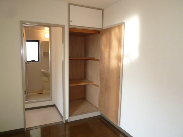 収納　クローゼット