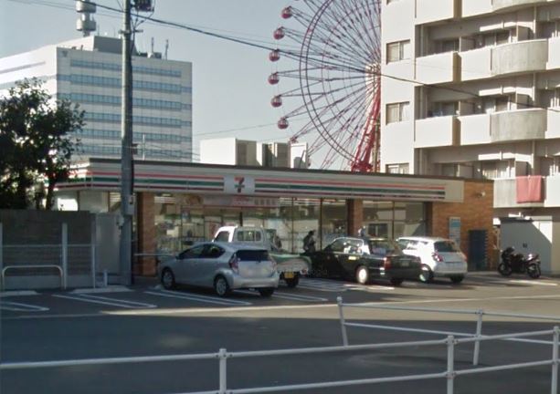 コンビニ　セブンイレブン小倉砂津1丁目店（コンビニ）まで303m