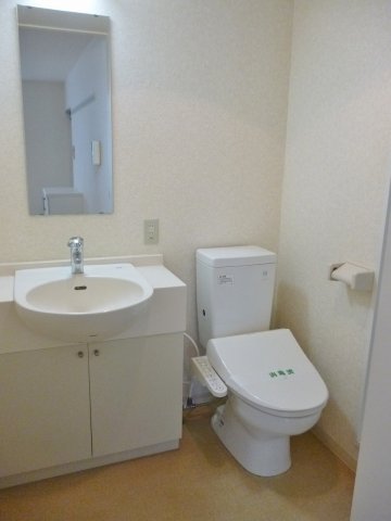 第2吉岡マンションのトイレ写真