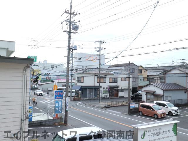 【静岡市駿河区西脇のアパートの眺望】