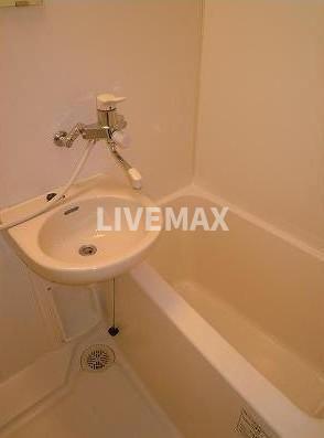 バス・シャワールーム　■家具家電付き物件■
