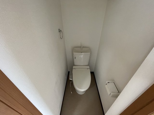 【豊島区池袋本町のアパートのトイレ】