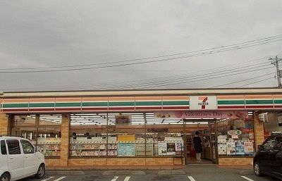 【沼津市高砂町のアパートのコンビニ】