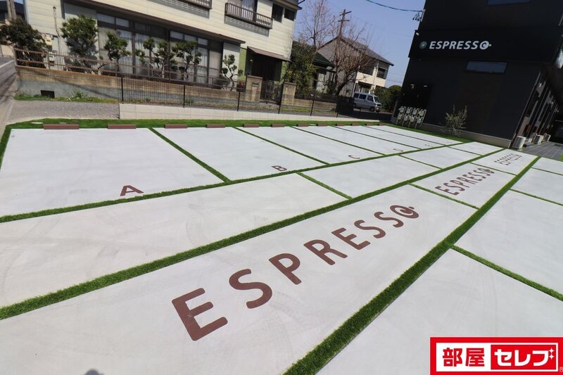 【ESPRESSO新清洲の駐車場】