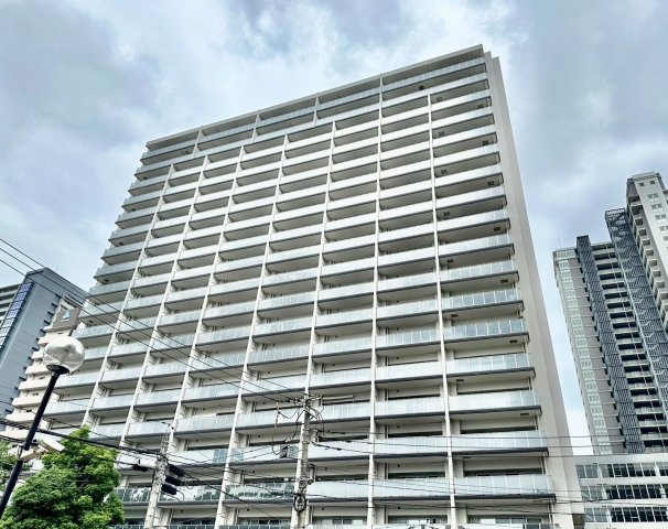 福山市東桜町のマンションの建物外観