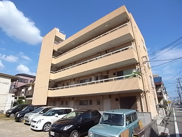 明石市別所町のマンションの建物外観