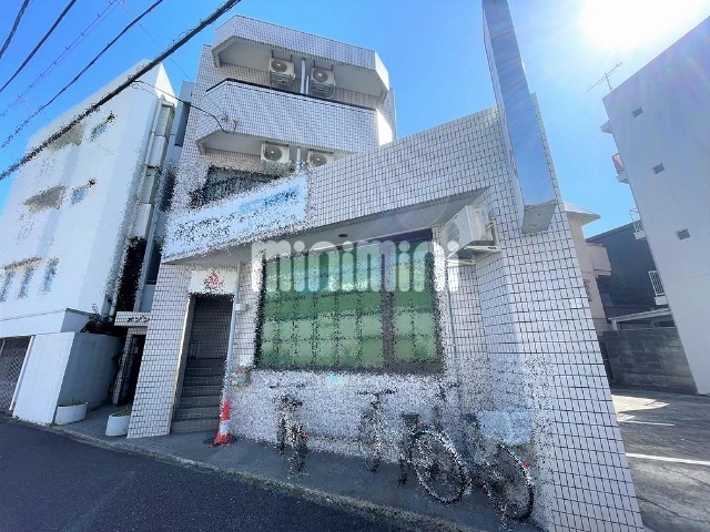 【メゾンヒビノの建物外観】