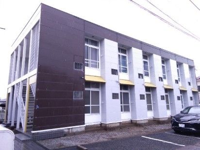 柏市新富町のアパートの建物外観