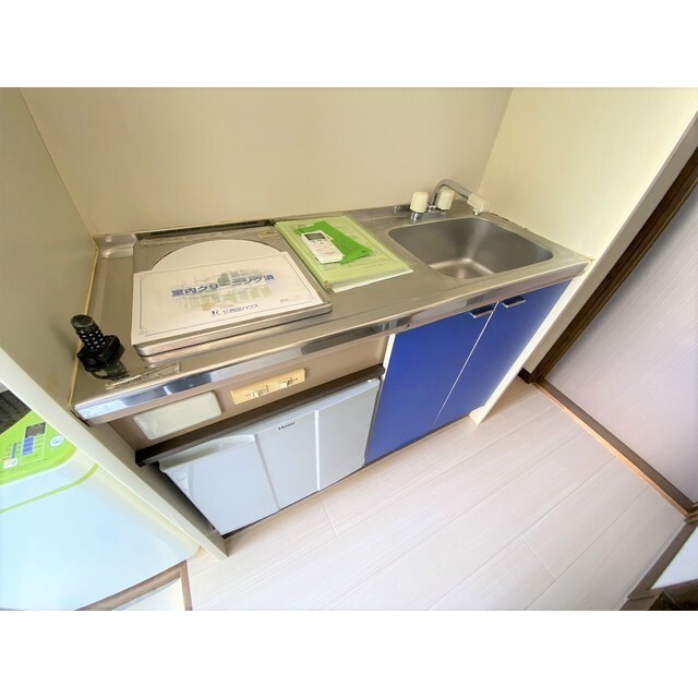 キッチン　ＩＨコンロ、ミニ冷蔵庫つき