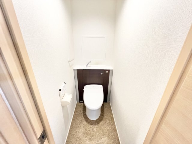 トイレ　※別部屋参考写真