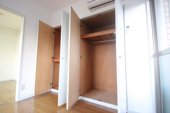 収納　※別部屋の写真です