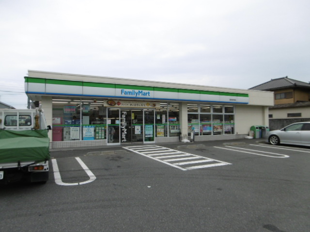 コンビニ　ファミリーマート 高萩東本町店（コンビニ）まで525m