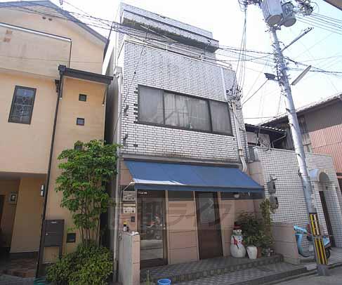 京都市左京区浄土寺東田町のマンションの建物外観