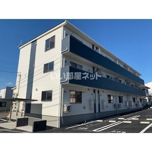 宇都宮市江曽島町のアパートの建物外観