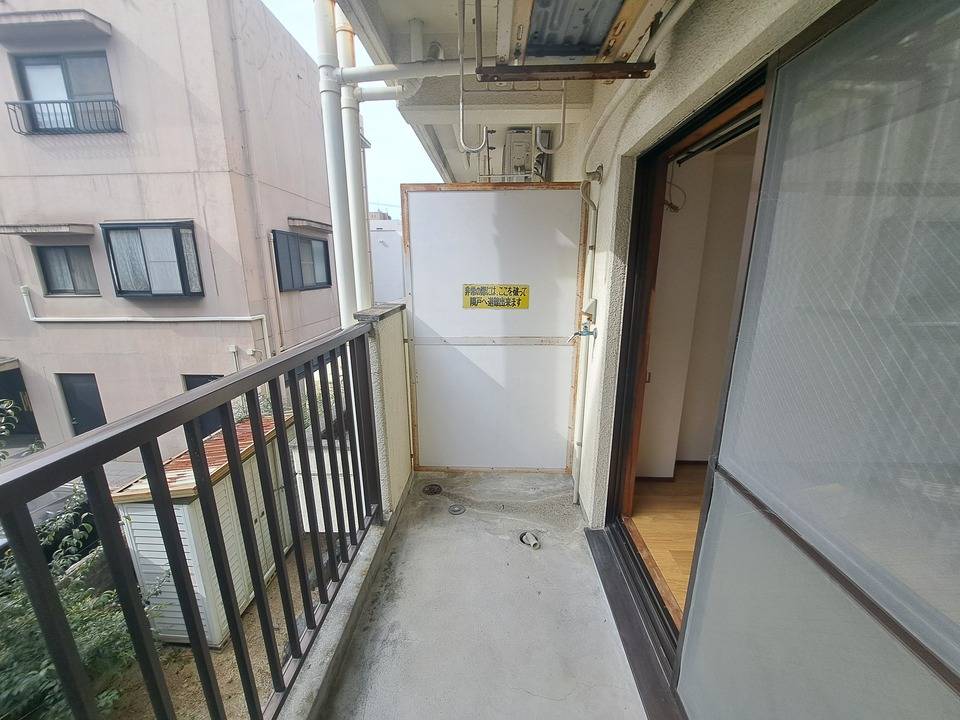 バルコニー　バルコニー