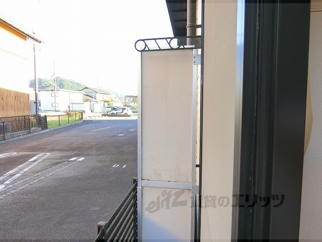 バルコニー　物干しのみ