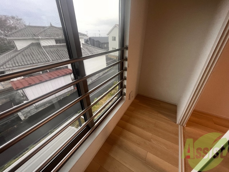 バルコニー　洗濯物はインナーバルコニーをご利用下さい。