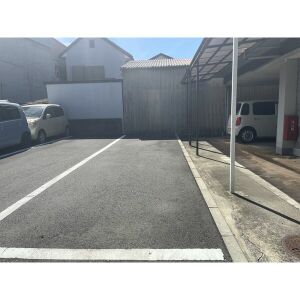 駐車場　敷地外駐車場区画