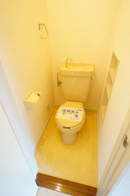 トイレ　別号室の写真です