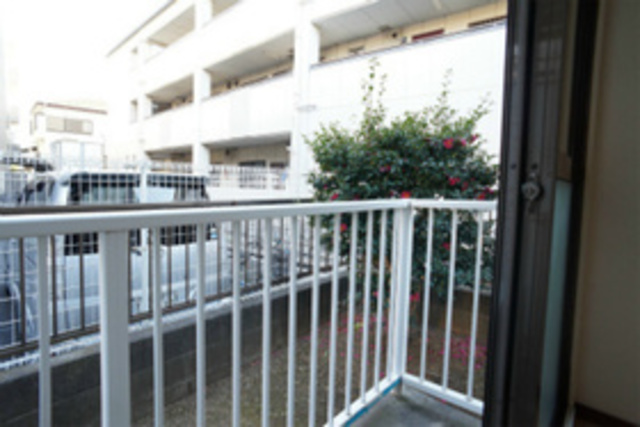 バルコニー　参考写真（同建物別部屋のものです）