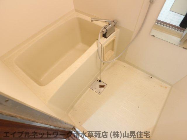バス・シャワールーム　落ち着いた空間のお風呂です