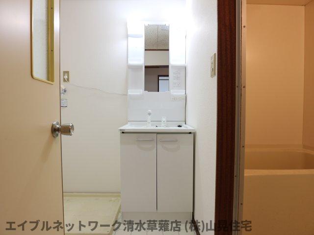 洗面設備　使いやすい洗面所です