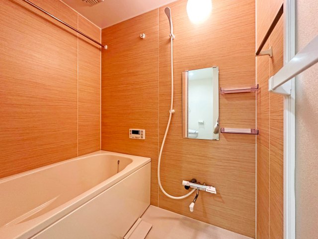 バス・シャワールーム　お風呂で日々の疲れを落としましょう