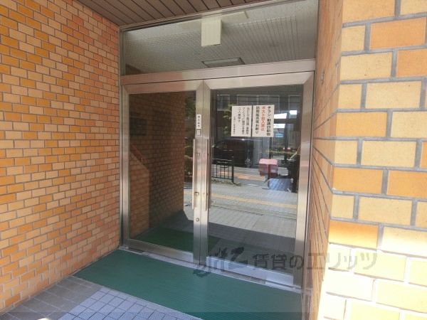 エントランス　エントランス