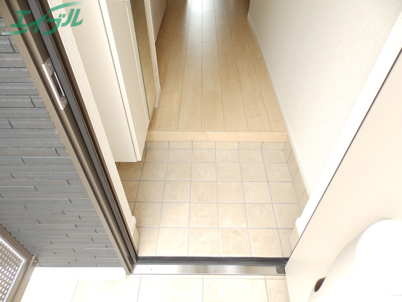 玄関　同型参考写真