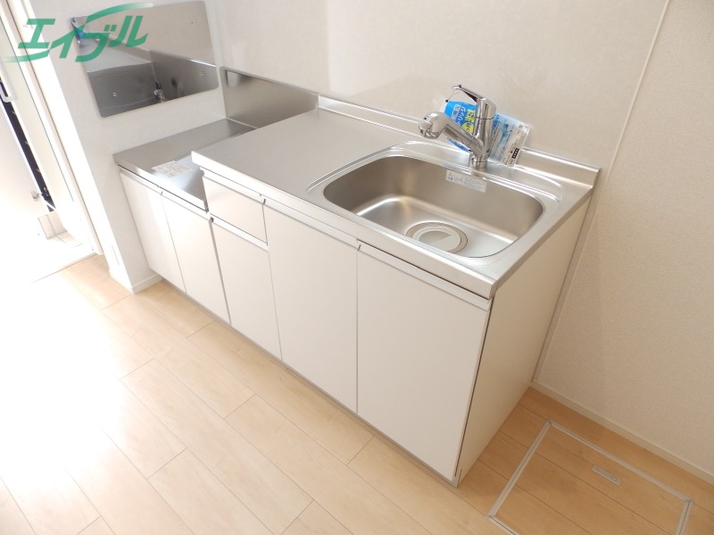 キッチン　同型参考写真
