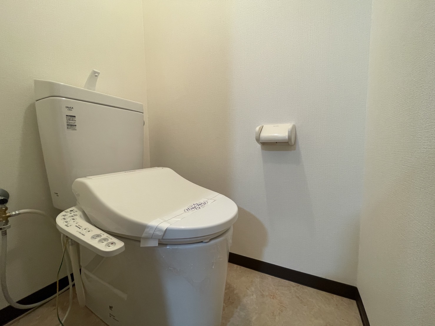 トイレ　温水便座（新品）