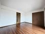 居室・リビング　玄関からお部屋が丸見えになりません