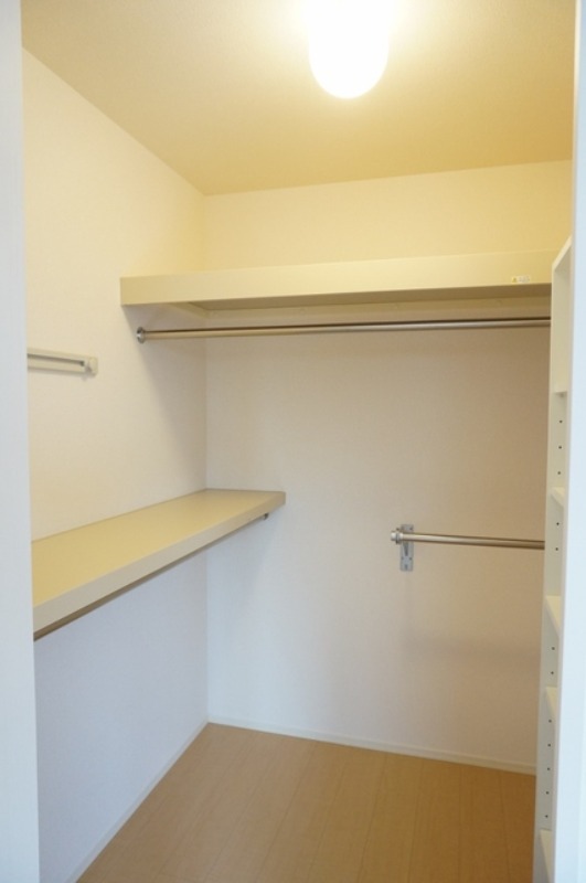 収納　図面と現状に相違がある場合には現状を優先