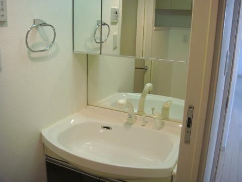 洗面設備　洗髪洗面化粧台